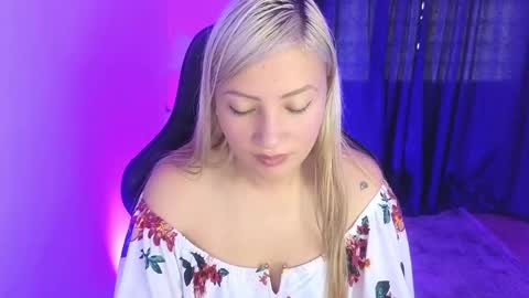 Tessy online show from December 12, 3:37 pm