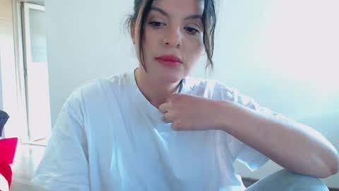 naughty tess online show from February 10, 9:04 am