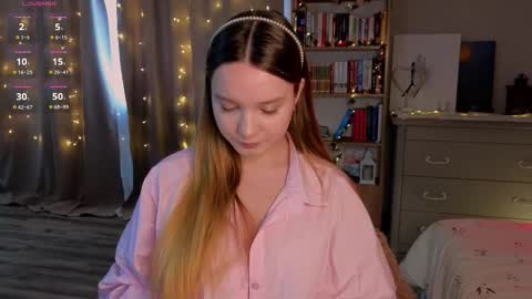 Alice online show from March 8, 11:47 am