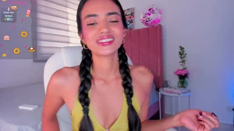 nina mirley online show from December 20, 1:43 pm