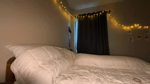 J online show from April 2, 4:54 am