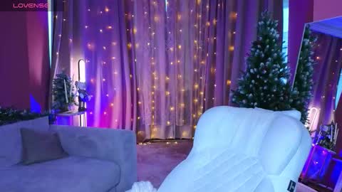 Lucy online show from January 12, 11:15 am