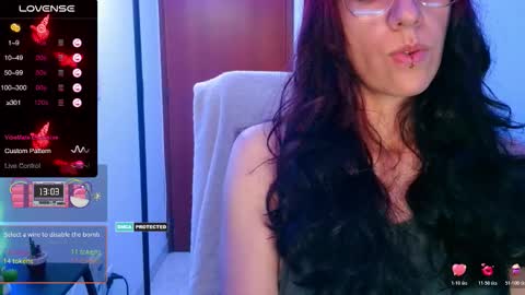 Paulette online show from November 6, 3:01 am