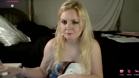 Kassandra Grant online show from June 18, 1:51 am