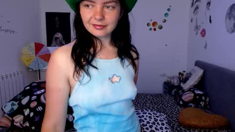 TheFarmergirl online show from May 31, 5:24 am