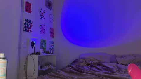 mykala online show from October 3, 1:00 am