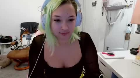 Olivia Nyx online show from January 1, 2:19 am