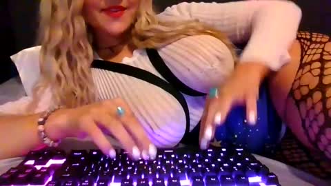 the peach princess  online show from September 25, 3:22 pm