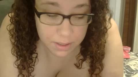 Snapshot of theplayfulbbw chatting on October 25, 5:09 pm Amelia online show from October 25, 5:09 pm