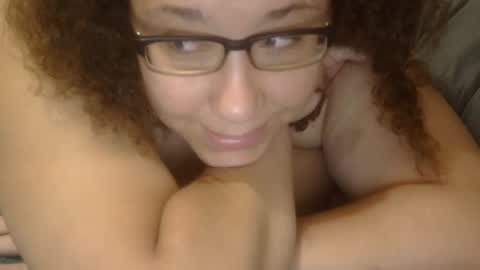 Snapshot of theplayfulbbw chatting on September 15, 1:25 am Amelia online show from September 15, 1:25 am