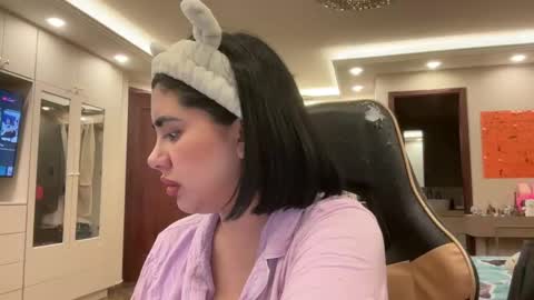 therealcamilabaddie online show from October 17, 4:16 am