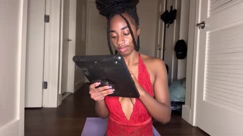 Sapphire the Vixen online show from February 19, 12:43 am