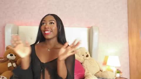 ThianaLopez online show from October 26, 9:10 pm