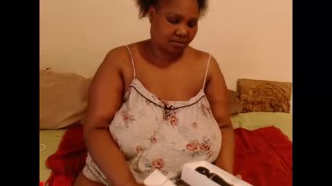 Snapshot of thicksexymellons chatting on September 27, 8:21 am Pat online show from September 27, 8:21 am