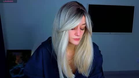 thief_of_hearts_ online show from October 26, 9:21 pm