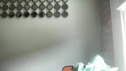 Snapshot of throatyygoat chatting on September 21, 6:50 pm throatyygoat online show from September 21, 6:50 pm