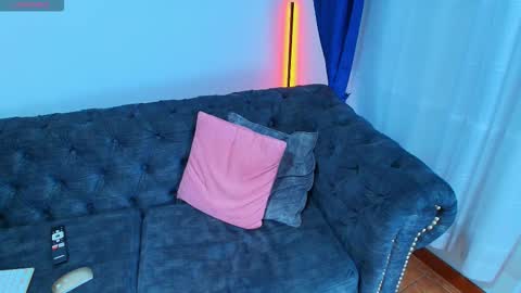 tiana_rosse_ online show from March 27, 12:06 pm