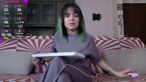 Tiffany online show from March 26, 9:33 am