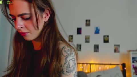 tiffany online show from December 15, 8:03 pm