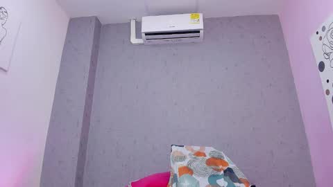 tiffany_mendez online show from October 30, 1:01 pm