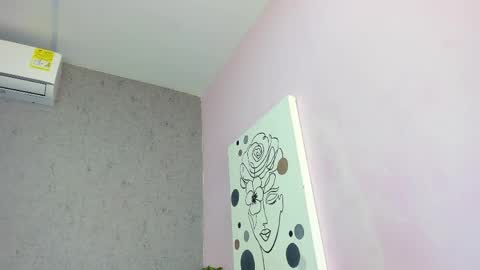 tiffany_mendez online show from April 6, 12:06 pm