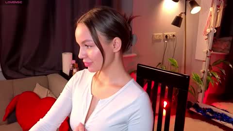 Tiffany online show from December 17, 12:09 pm