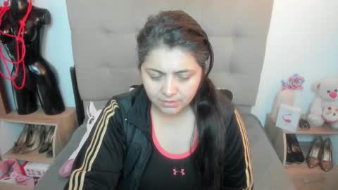 TiffanyAmazing online show from December 4, 12:18 pm