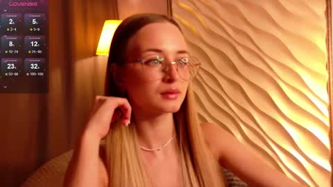 Tiffany online show from November 18, 2:51 pm