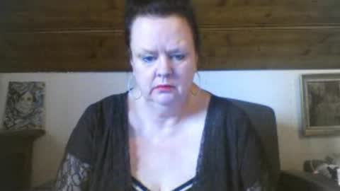 TiffanyMature online show from April 12, 3:04 pm