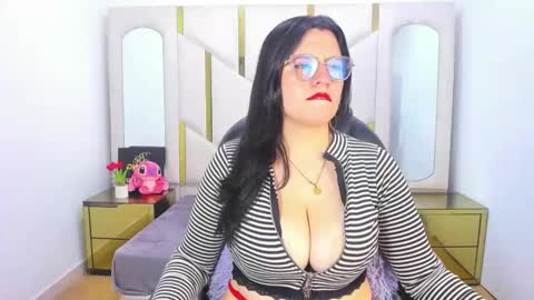 TiffanyDoll online show from November 18, 2:51 pm