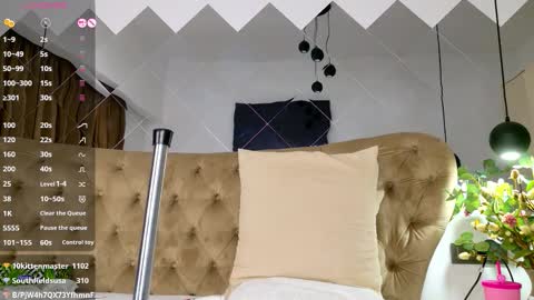 Tiffany online show from September 28, 7:47 am