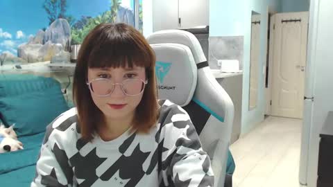 Steysi   PVT OPEN online show from December 4, 12:58 pm