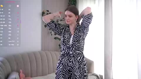 Kira online show from May 31, 8:31 am