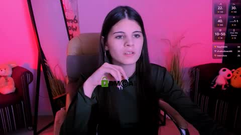 tina_blade_ online show from November 12, 11:25 pm