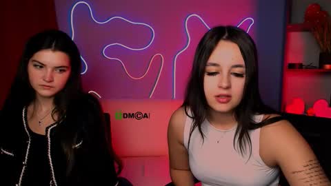 tina bright  online show from December 16, 2:23 pm