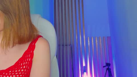 Tina  online show from September 14, 6:33 am