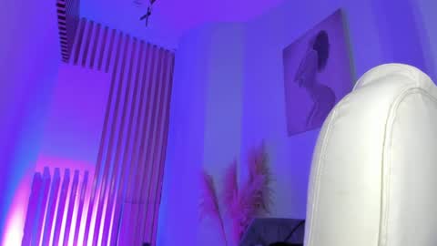 Tina  online show from September 25, 6:12 am