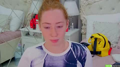 Snapshot of tinabrook chatting on September 18, 4:11 am Tina online show from September 18, 4:11 am