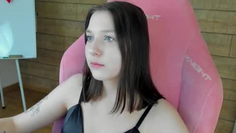 TinaBurton online show from February 18, 8:19 pm