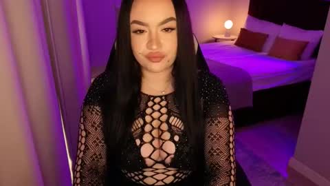 hi im curvy babyface girlie Tina online show from February 27, 1:33 pm