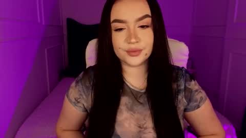 hi im curvy babyface girlie Tina online show from March 6, 8:31 am