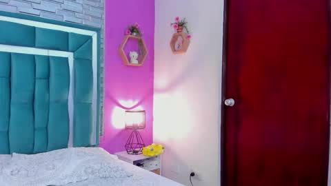 Tina online show from February 18, 8:30 pm