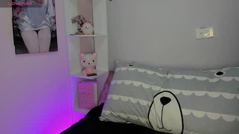 tinna noa online show from March 6, 8:59 pm