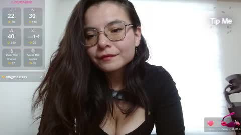 Tiny Caroline online show from December 1, 10:12 pm