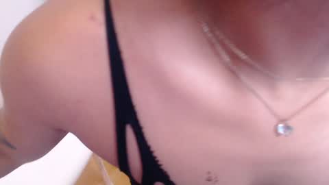 tiny_whore18 online show from January 30, 3:40 pm