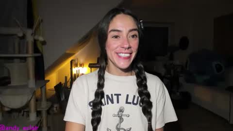 Snapshot of tiny_williams chatting on October 15, 4:37 am Tiny online show from October 15, 4:37 am