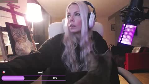 stage Kylie Sinner  brand CLITBAIT online show from March 16, 3:53 am