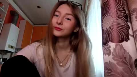 Snapshot of tishabhagat chatting on October 30, 7:22 am Hi Im Carry 18 years old online show from October 30, 7:22 am