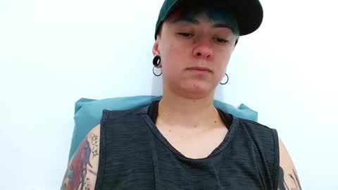 Blue online show from November 13, 7:46 pm