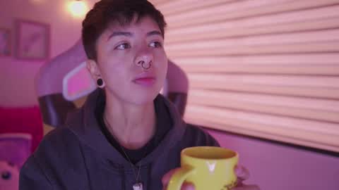 Blue  online show from March 27, 1:23 pm